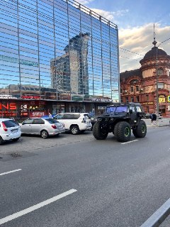 Необычный Автомобиль Привлек Внимание в Барнауле